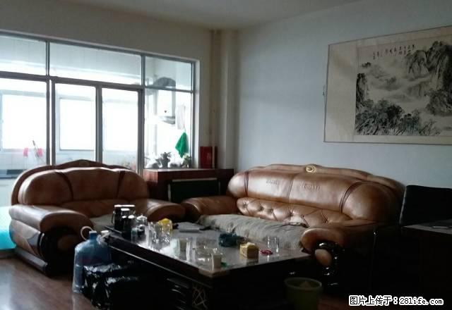 广场附近3室1厅精装修家俱家电洗澡3000元出租。 - 房屋出租 - 房屋租售 - 天水分类信息 - 天水28生活网 tianshui.28life.com