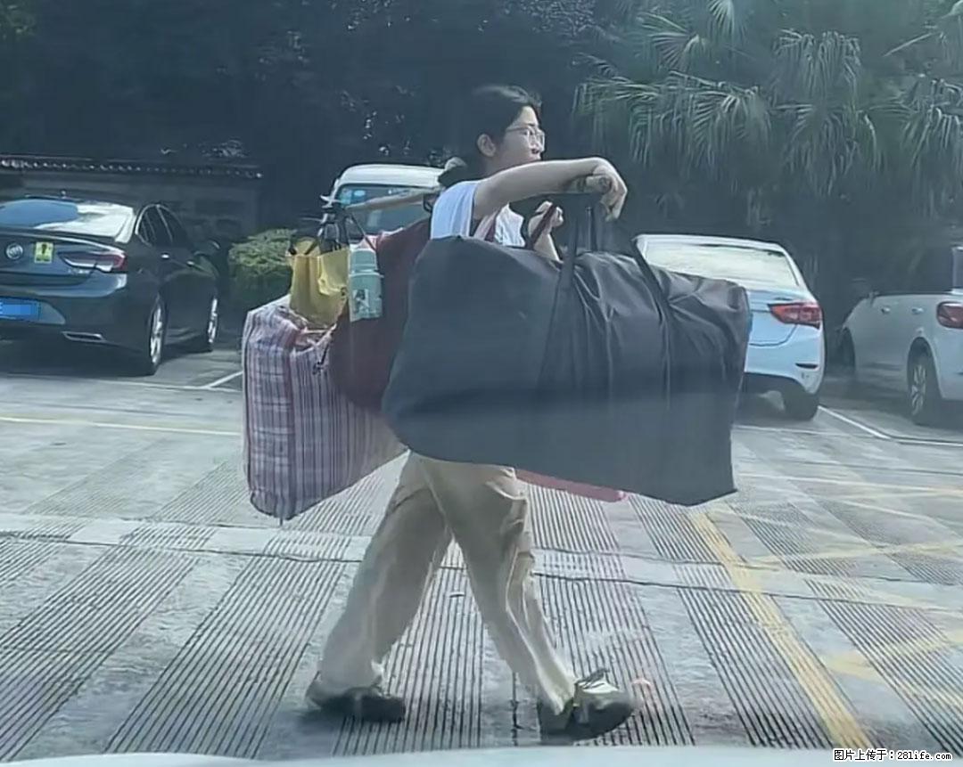 全网追的“扁担女孩”，找了一份暑假工，时薪12元 - 天水生活资讯 - 天水28生活网 tianshui.28life.com